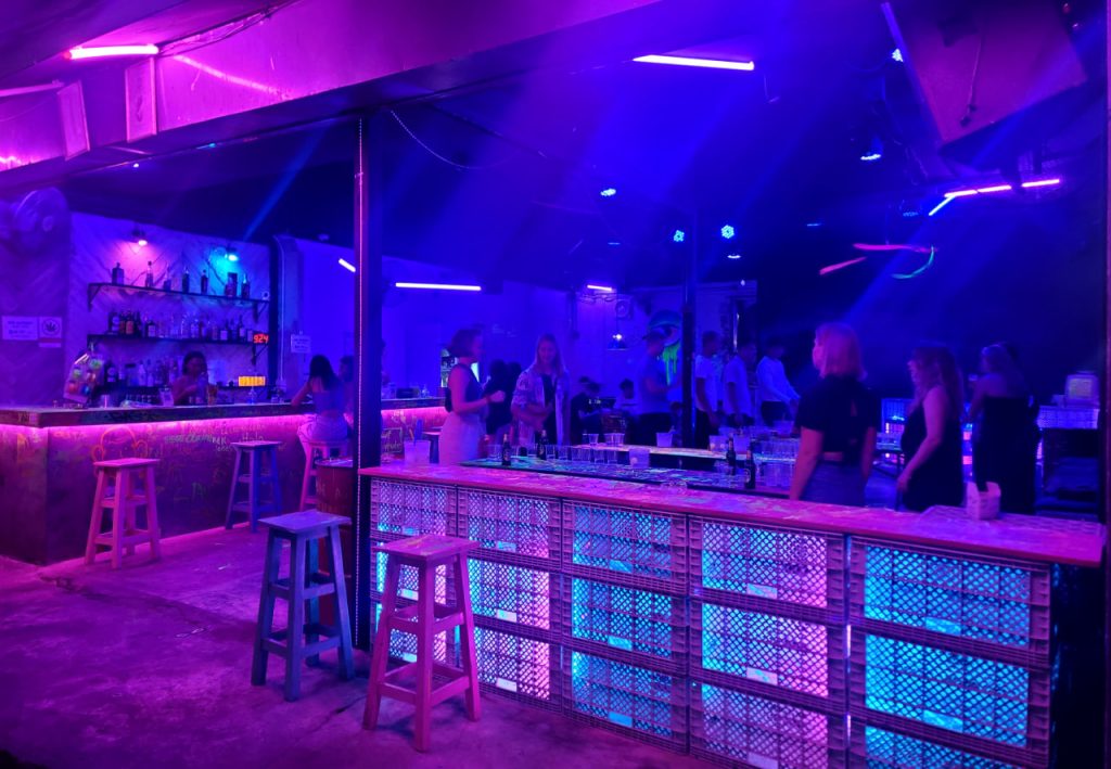 Blacklight CNX night club