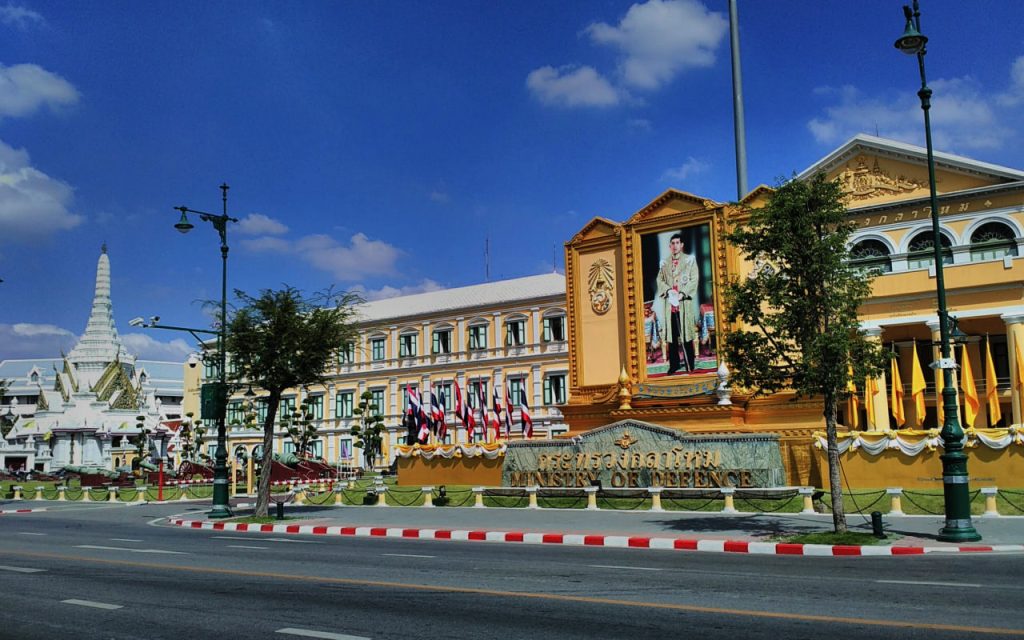 Photography with the Ministry of Defense Building