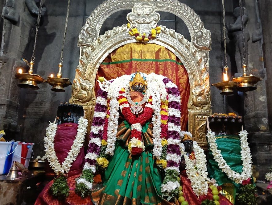 Noopura Gangai Raykkayi Amman Temple