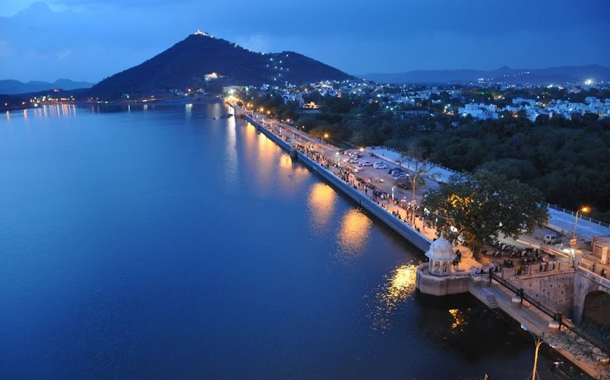 Fateh Sagar Lake